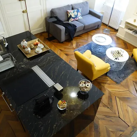 Maison Eugenie アパート *